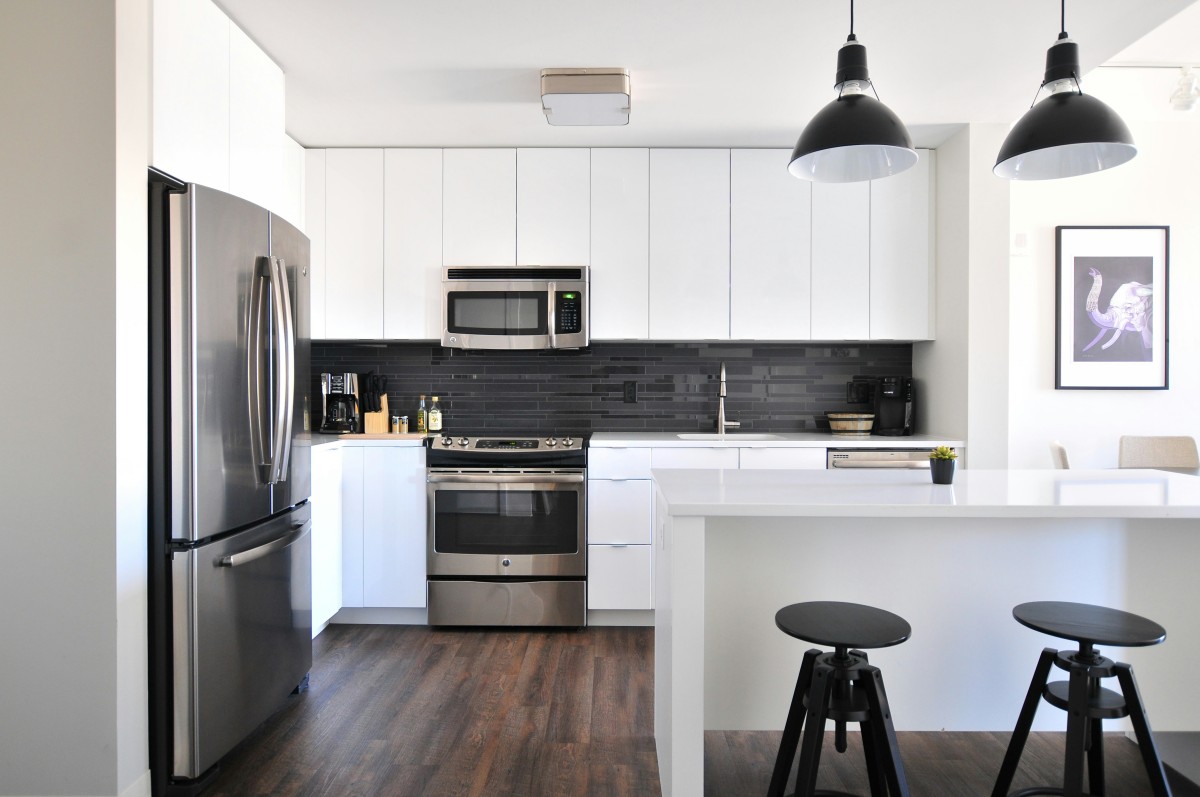 How Minimalist Living Reduces Daily Stress